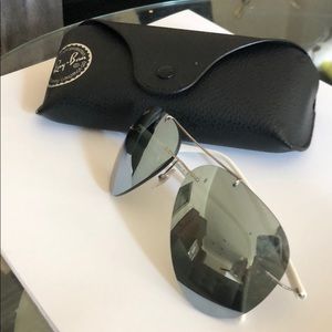 100% authentic Raybans!!